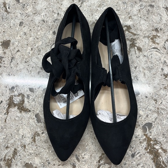 Charlotte Russe vegan suede  ankle tie flats - Picture 5 of 7